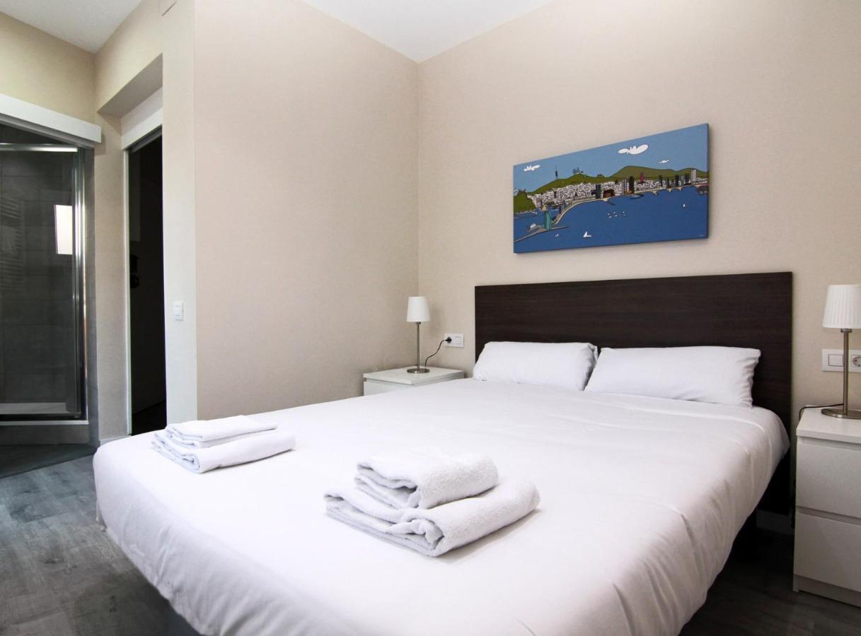 Felip - Spacious And Quiet Apartments Barcelona Buitenkant foto